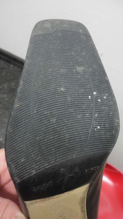 Sapatos de senhora em pele preto Bambi