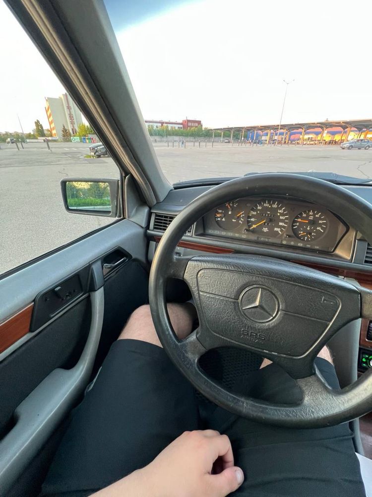 Mercedes w124 2.0