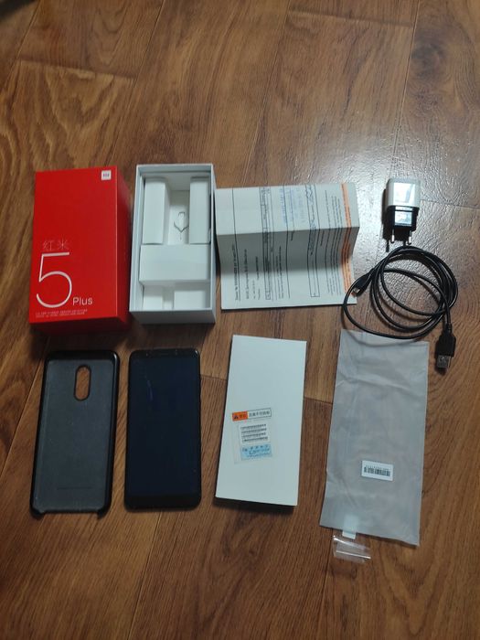 Мобільний Xiaomi Redmi 5 Plus 4/64 black