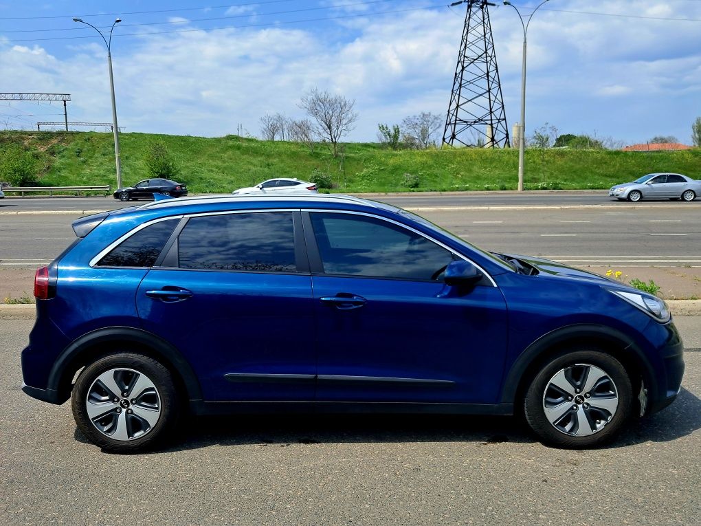Kia niro Гибрид 1.6