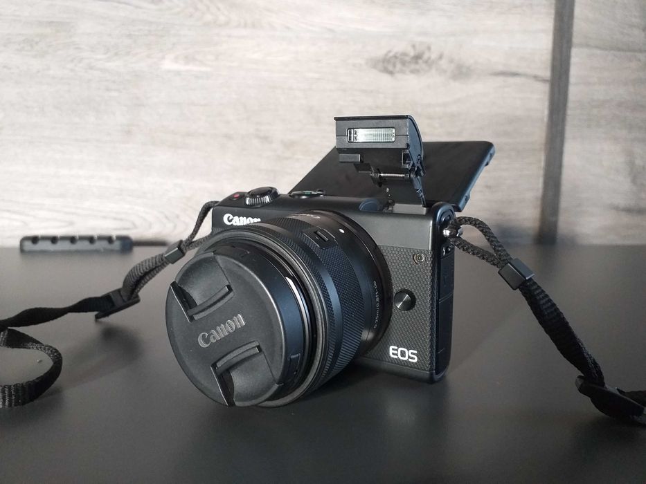 Canon Eos M100, aparat