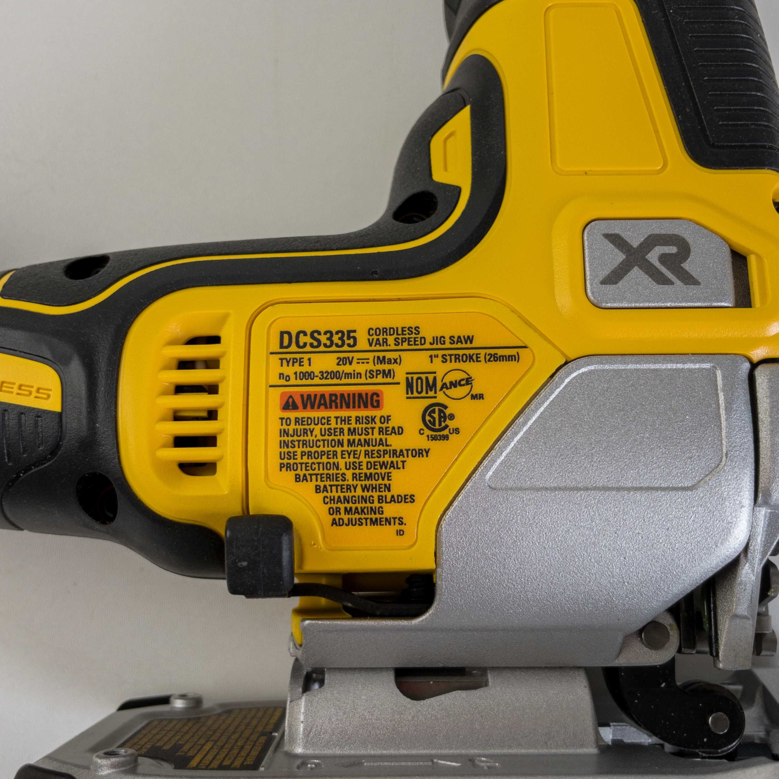 Лобзик пила Dewalt DCS335