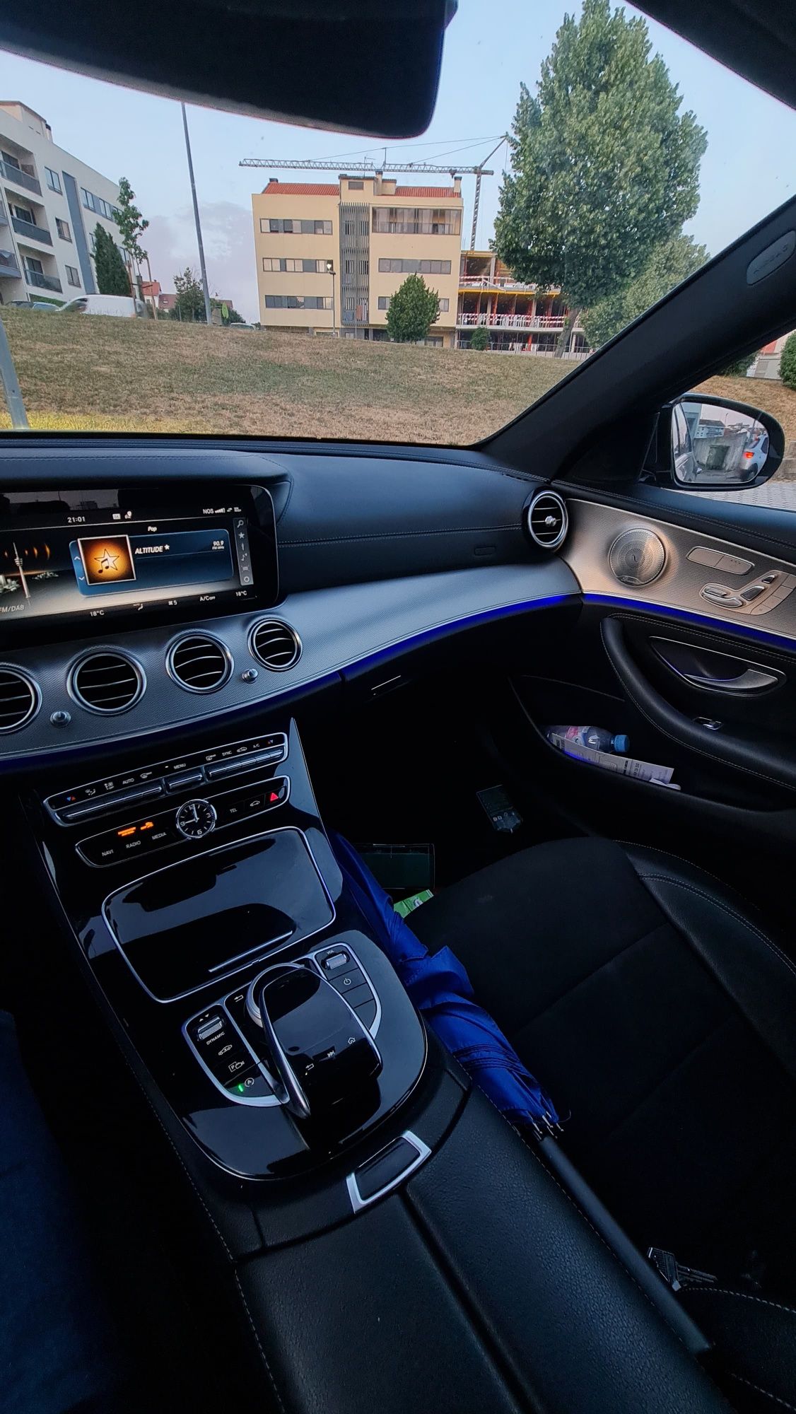 Mercedes benz E220D ainda na garantia