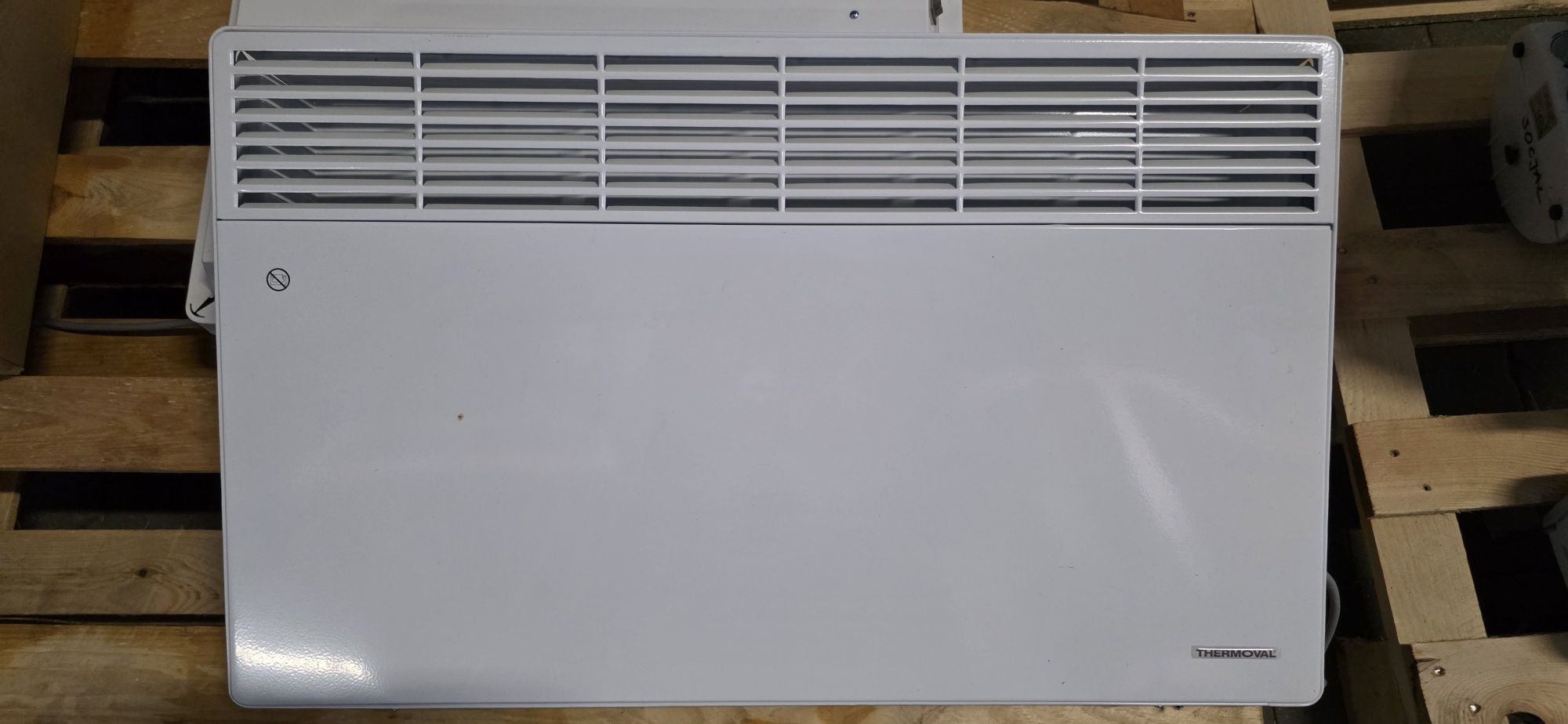 Grzejnik elektryczny 74x45x8 cm