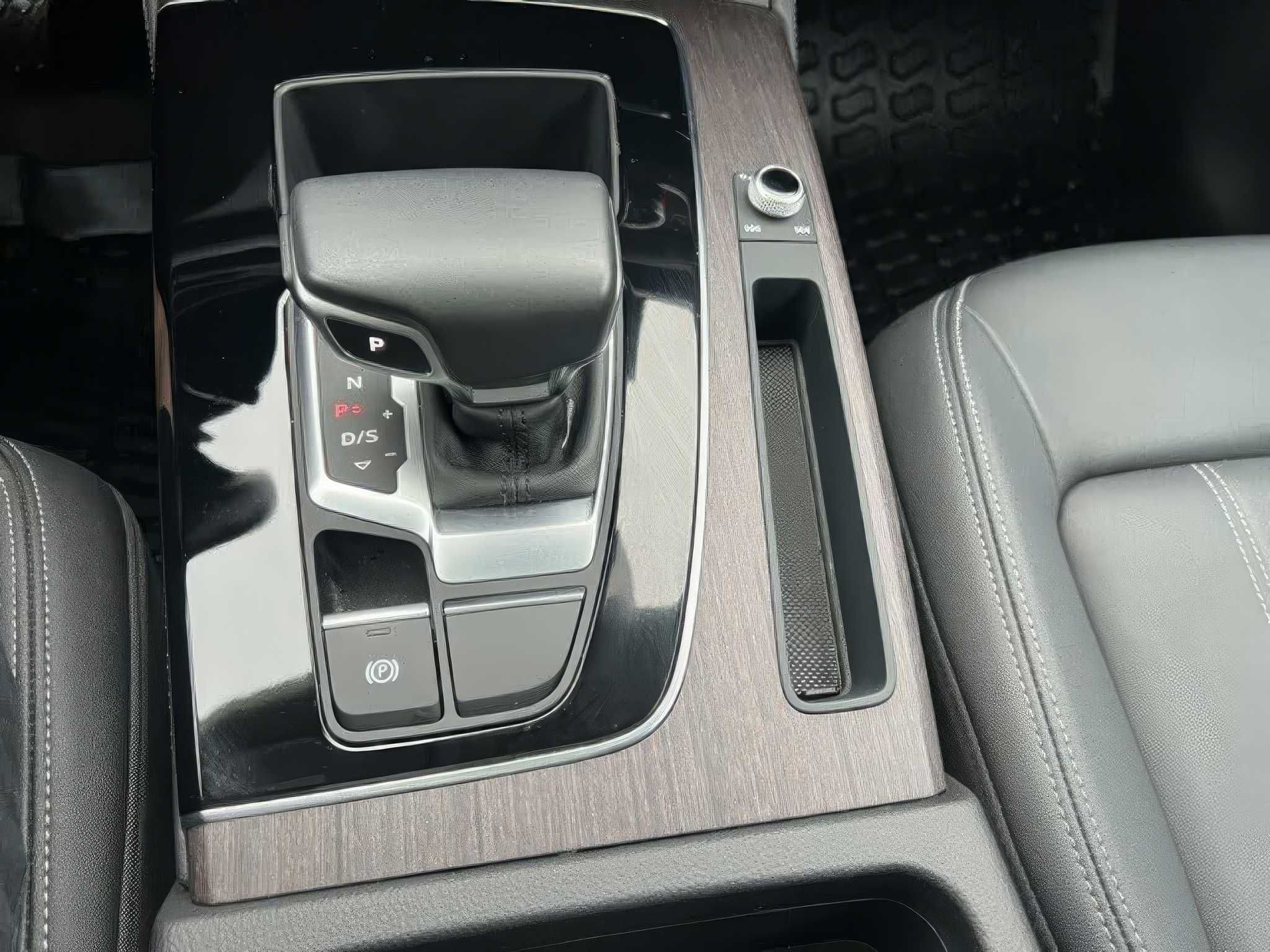2021 Audi Q5 quattro Premium Plus
