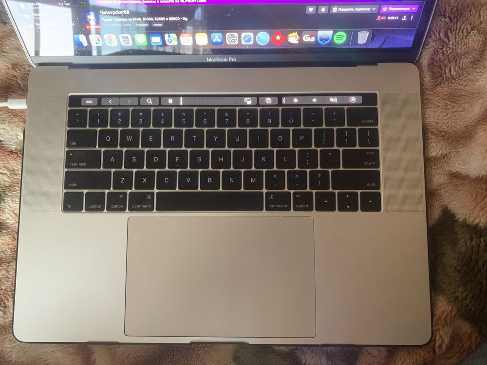 MacBook Pro 15,i7