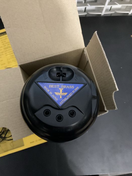 Tłumik do trąbki elektroniczny