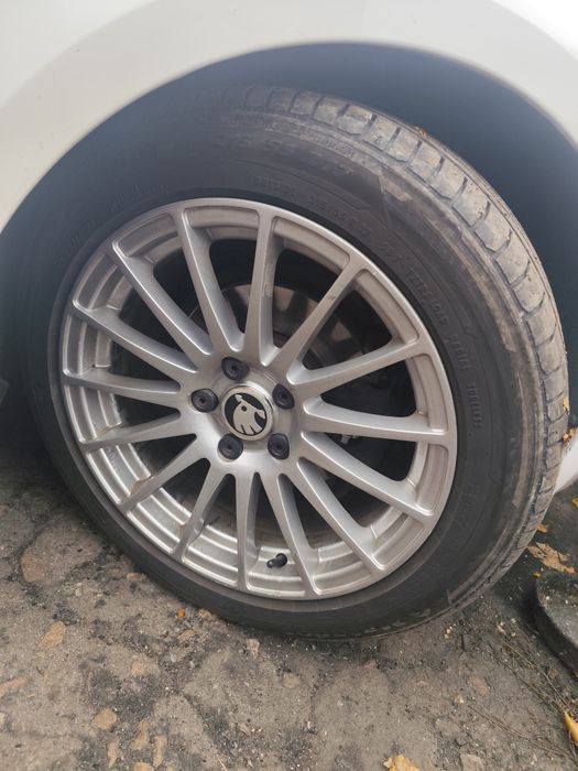 Продам резину с дисками.