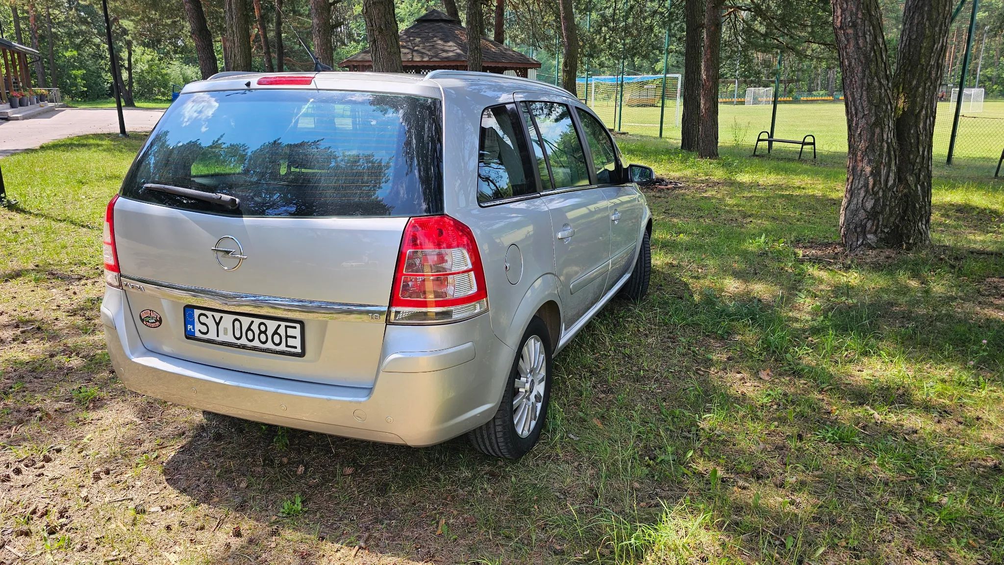 Opel Zafira 2009 r 1.8 Wersja FAMILY 7 Osobowa NAVI Fotele Grzane Klima PDC Alumy
