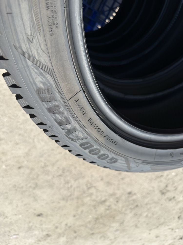 255/50 r19 Goodyear IceArctic 2 Резина зимняя