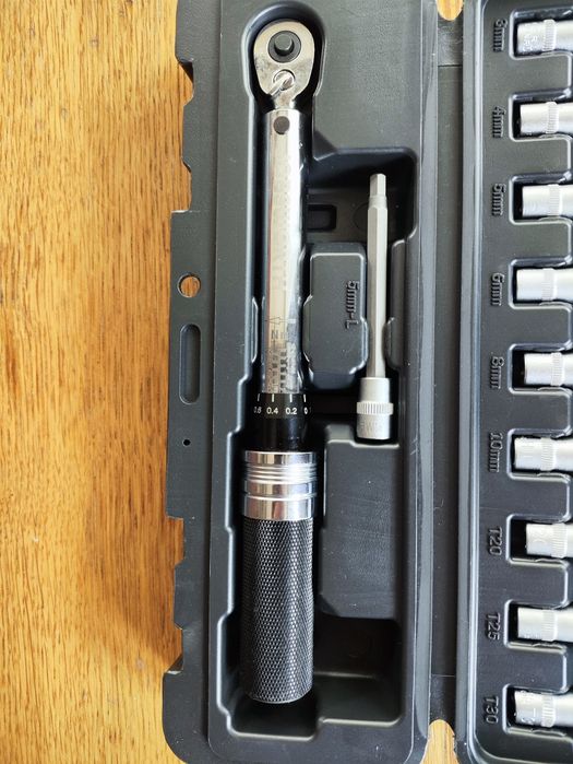 Jobsworth Pro вело набір динамометричний ключ з насадками