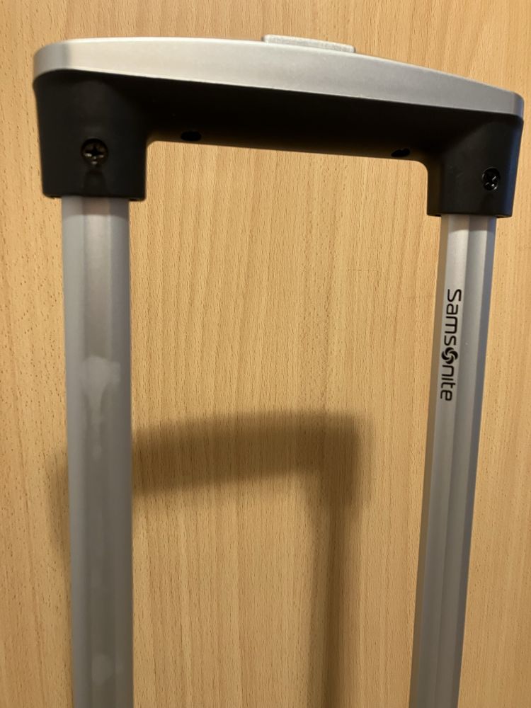 Walizka Samsonite, super lekka, 55 cm. Nowa.