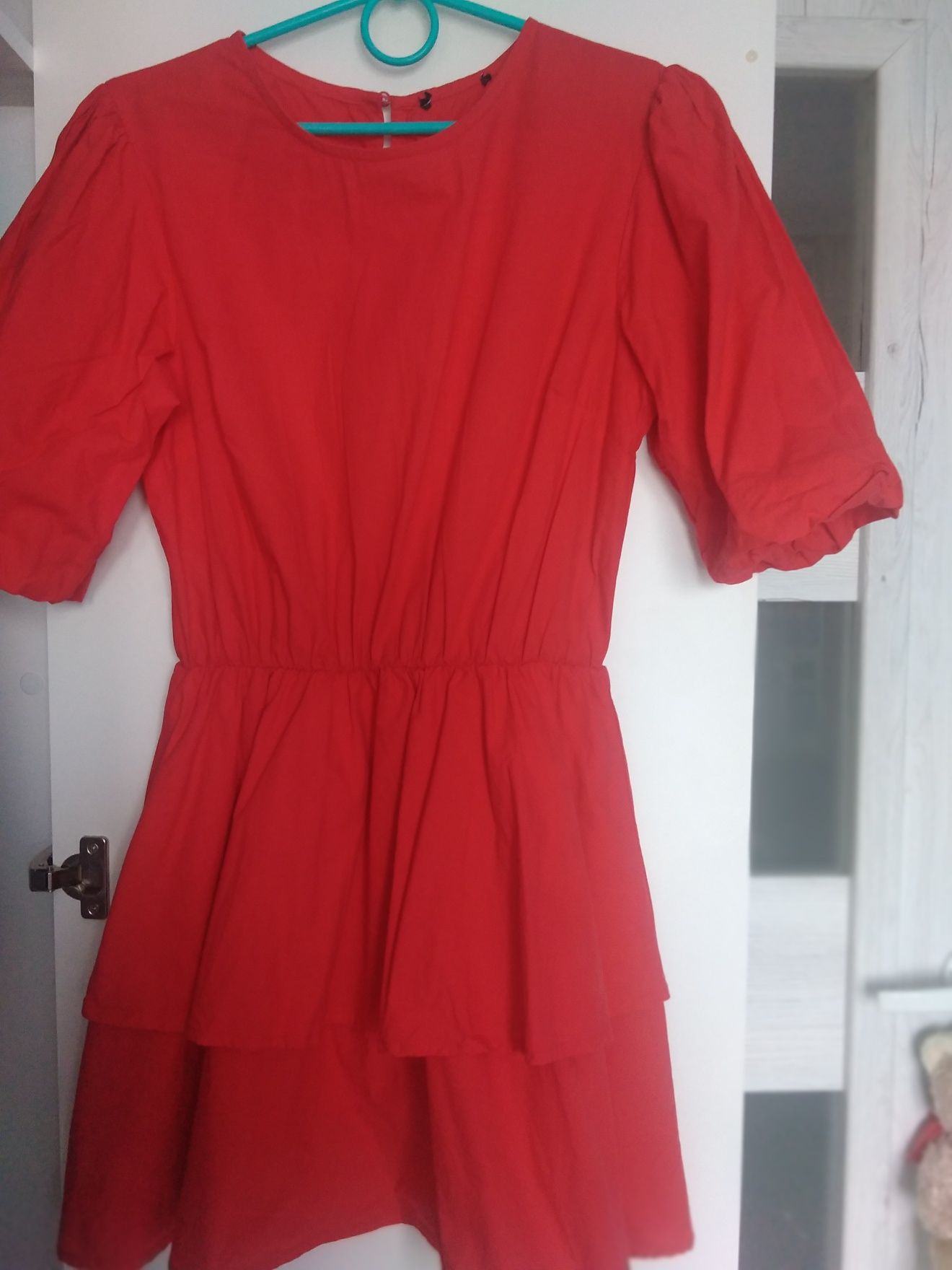 Nowa bawelniana czerwona sukienka