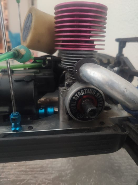 Monster Truck 1/8 Thunder Tiger MTA4