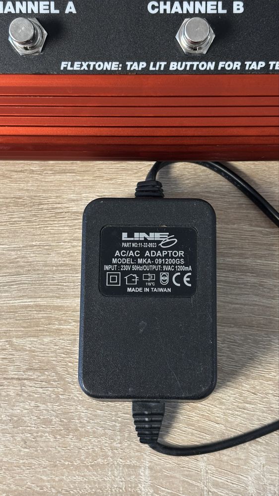 Multiefekt gitarowy Line 6 POD 2.0 + Footswitch FB4