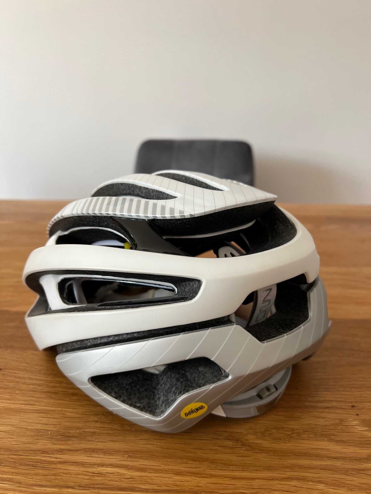 Kask Bell Z20 Mips rozmiar M biały