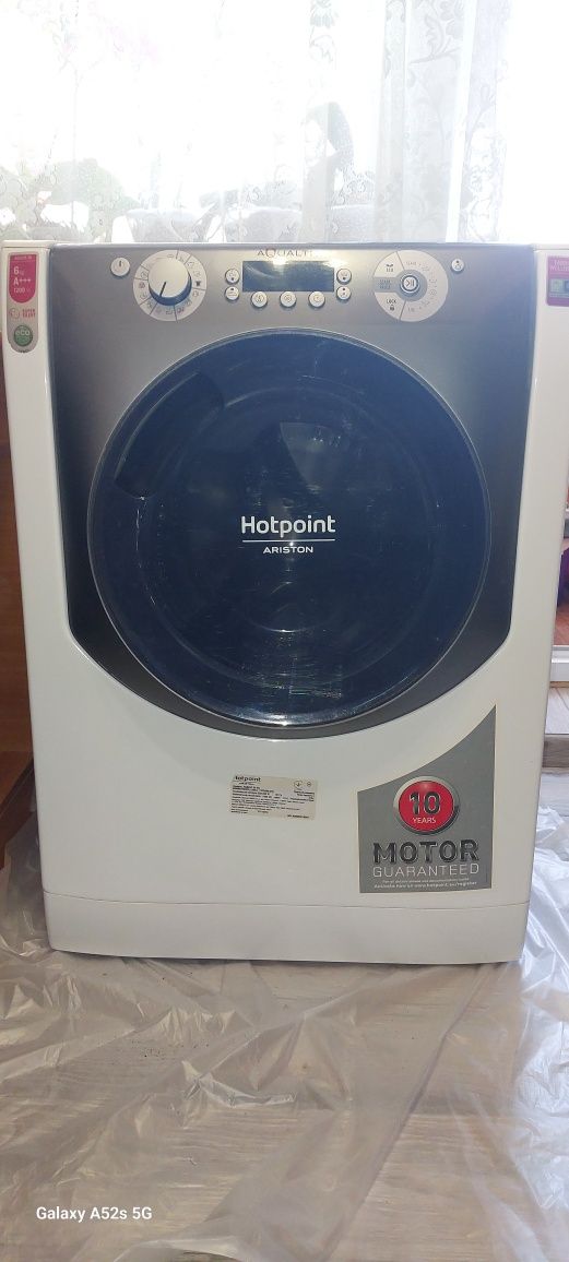Продам стиральную машину Hotpoint Ariston AQS63F 29 EU
