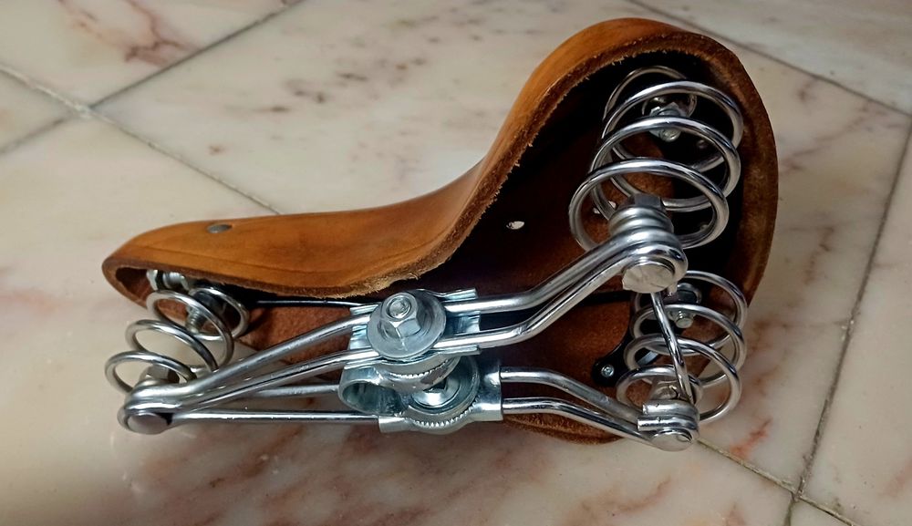 Bancos / Selins de molas antigos