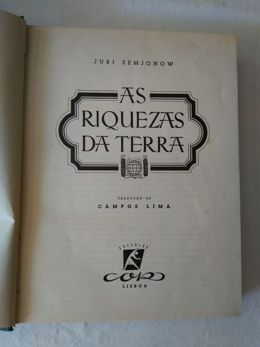 História . . . .