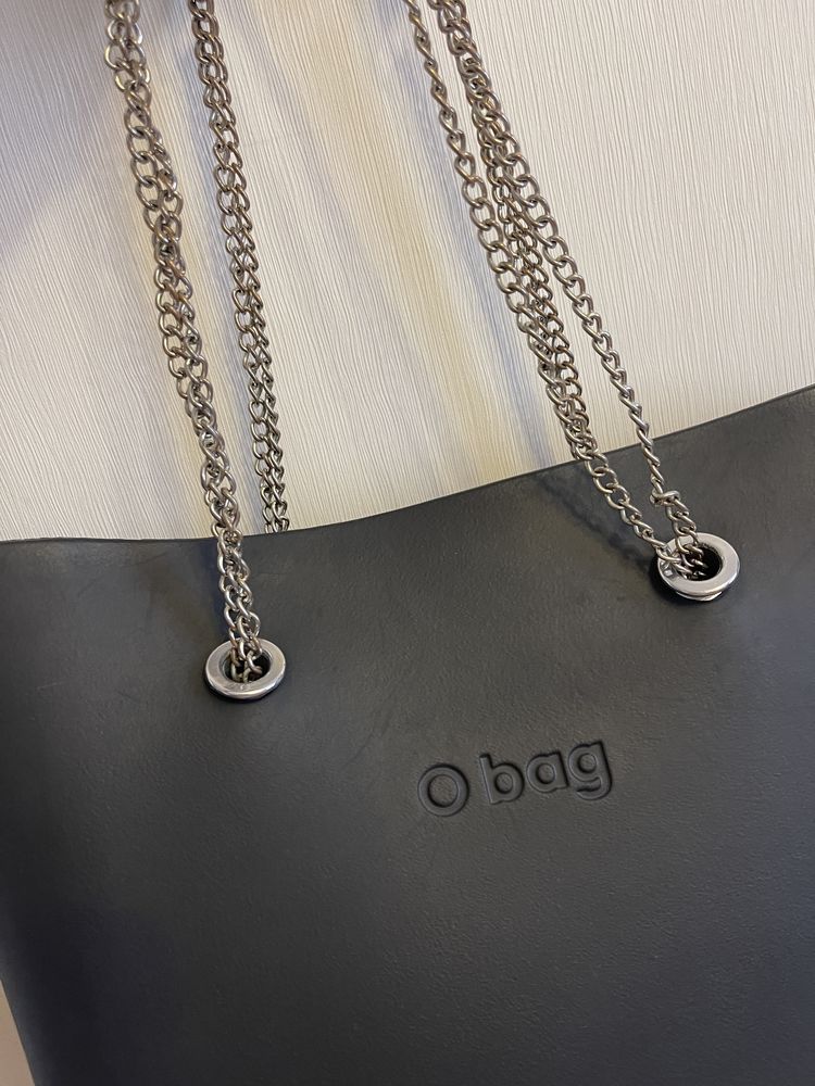 Продаю б/у сумку Obag classic