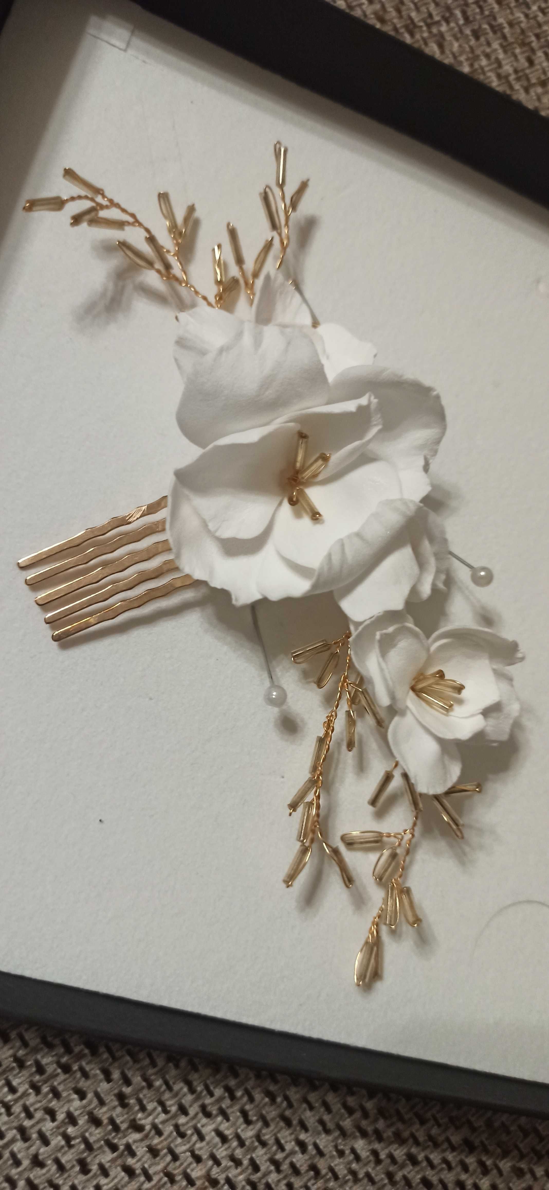 Grzebyk ślubny białe kwiaty