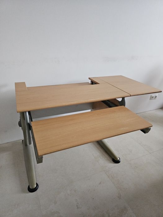 Biurko regulowane MOLL