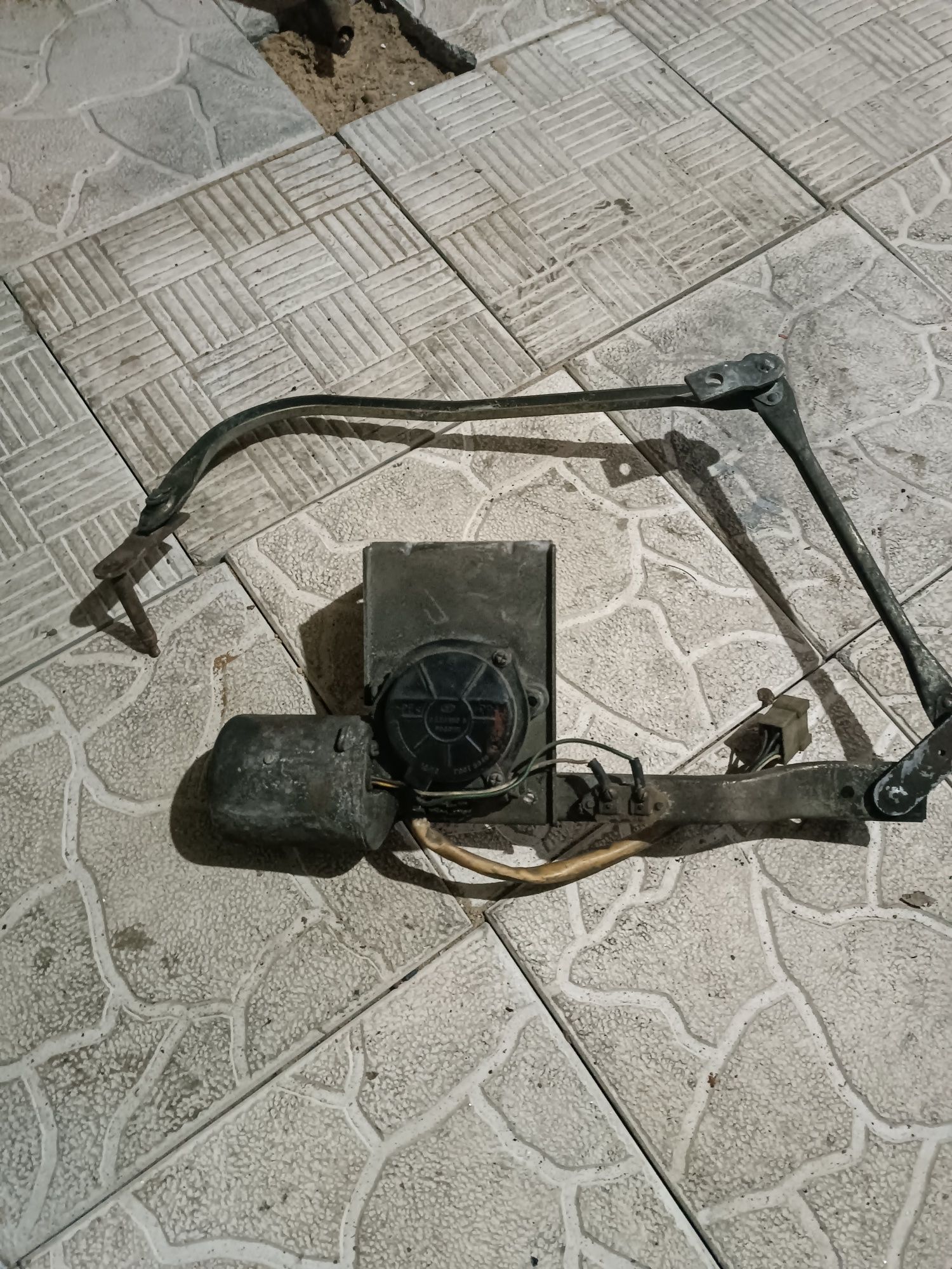 Моторчик склоочисників з трапецією Газель