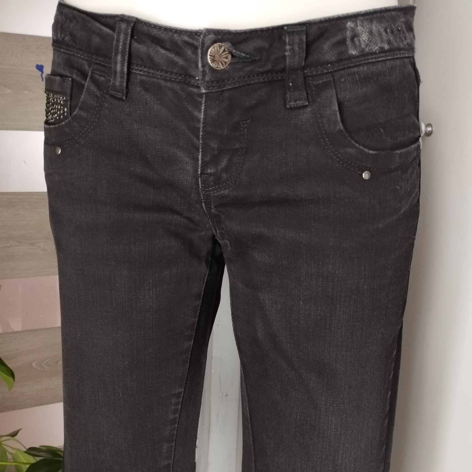 Czarne jeansy damskie Clockhouse | Rozmiar 36/38 | Prosta nogawka