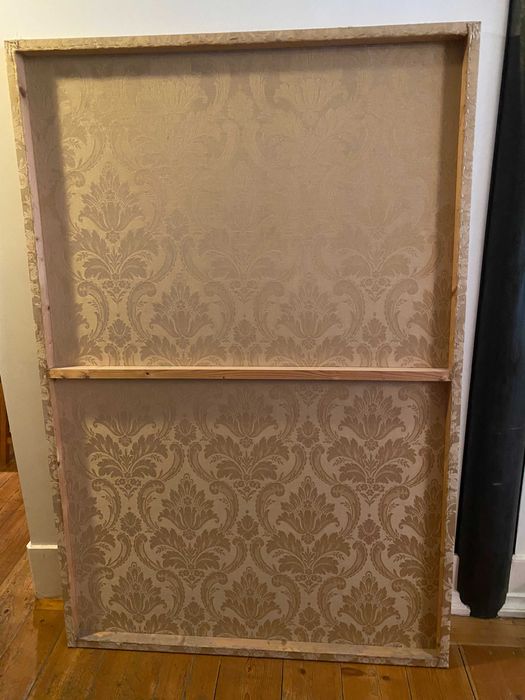 Paineis/telas em adamascado amarelo dourado