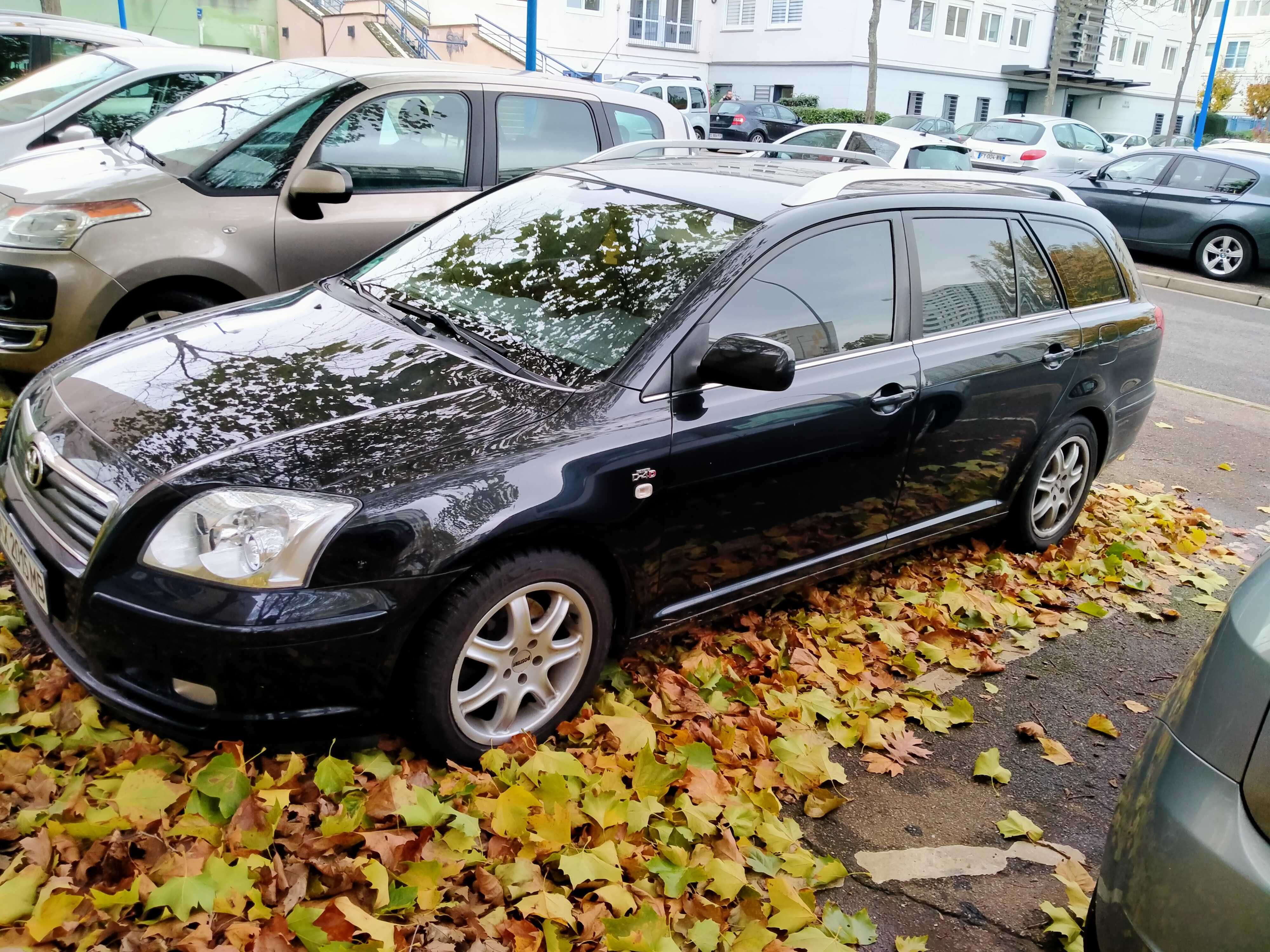 Продам Тойоту Авенсис