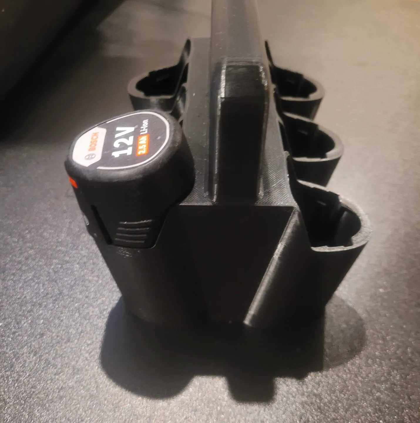 Uchwyt na akumulatory Bosch 12V – organizer na 6 sztuk – druk 3D
