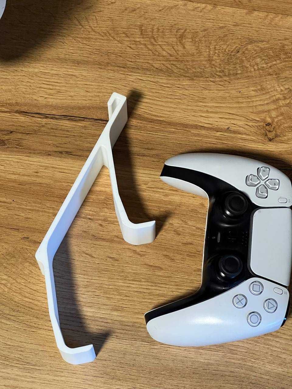 Підвіс, тримач для джойстика PS5 DualSense 3Д друк