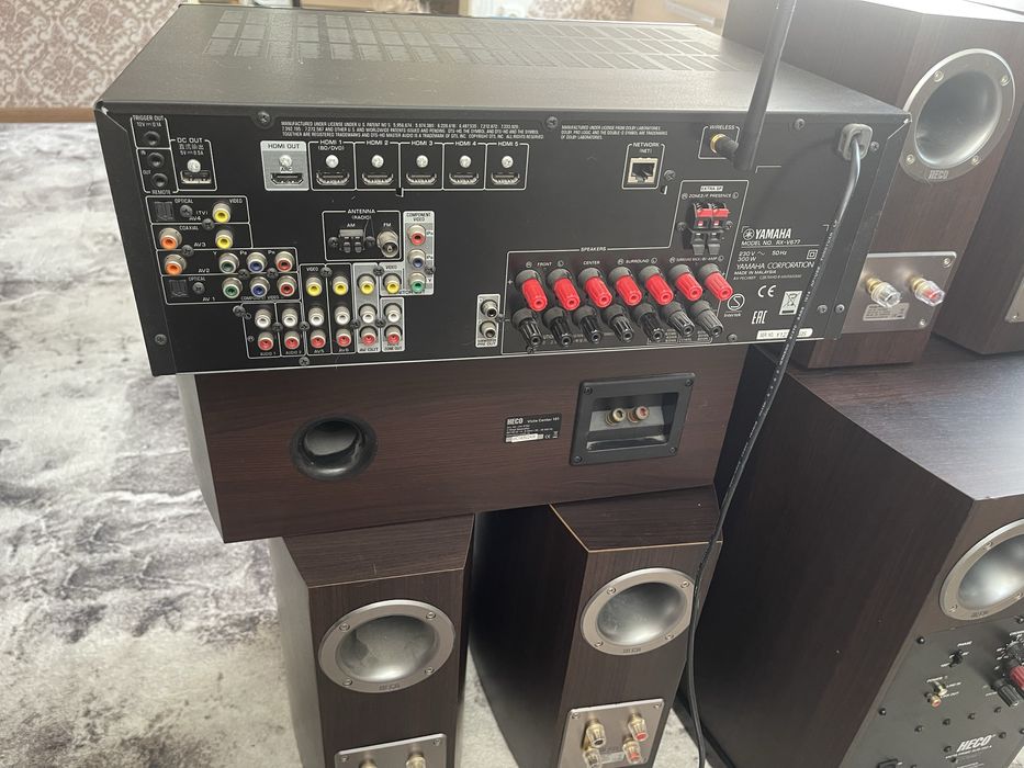 Ресивер Yamaha RX-V677
