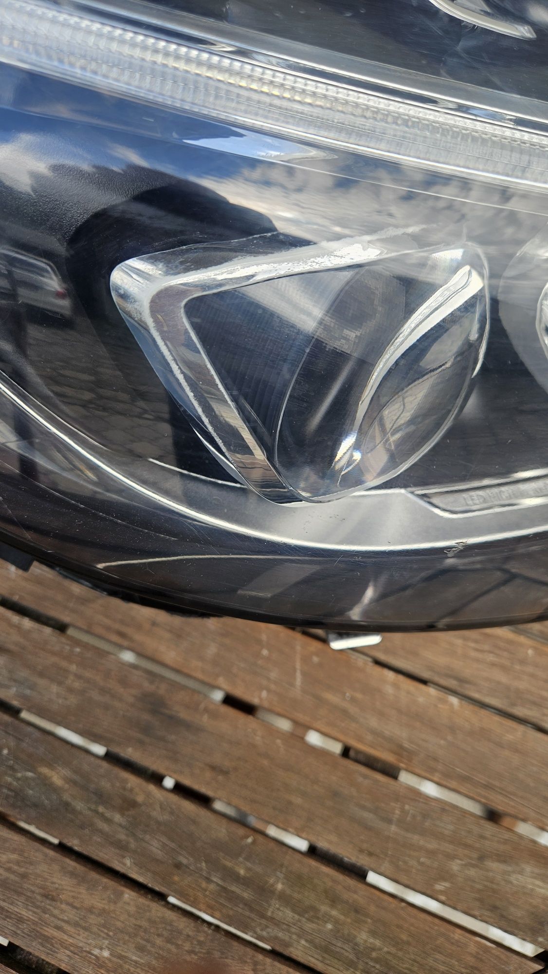Lampa prawy przód Mercedes c klasa W205