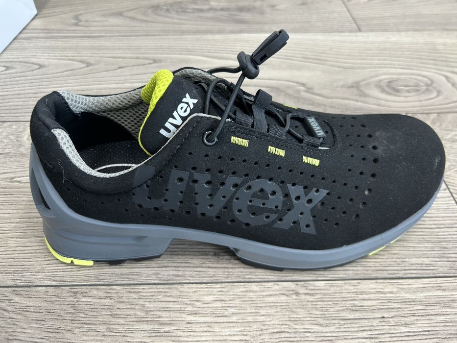 Buty ochronne Uvex 8543.8 S1 SRC rozmiar 43