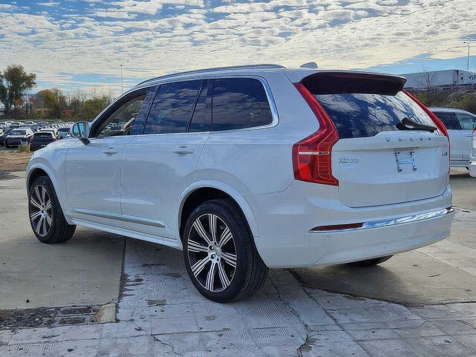 Volvo XC90 B6 Ultimate Bright      2024