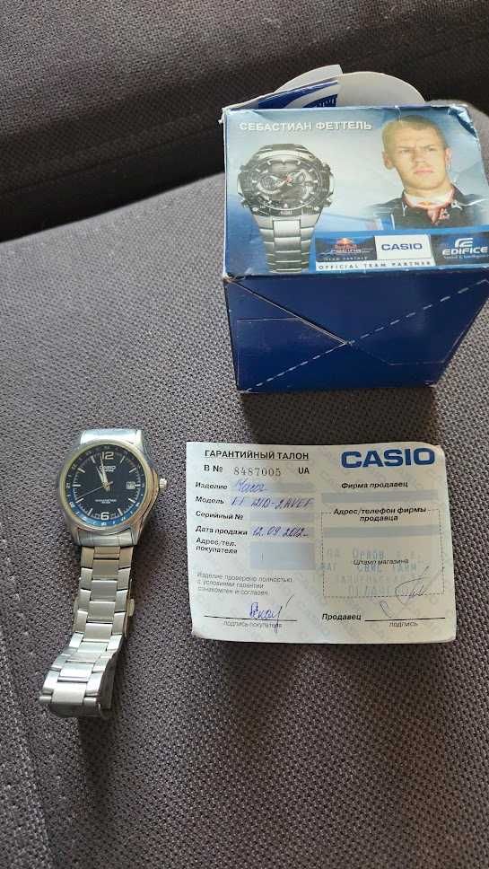 Годинник Casio EF-121D-1AVEG