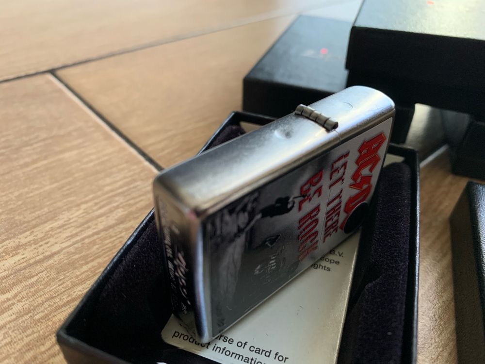 Зажигалка Zippo AC DC Let There Be Rock Street Chrome.