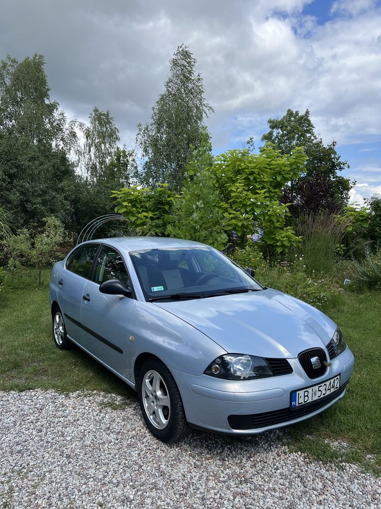 Seat cordoba.