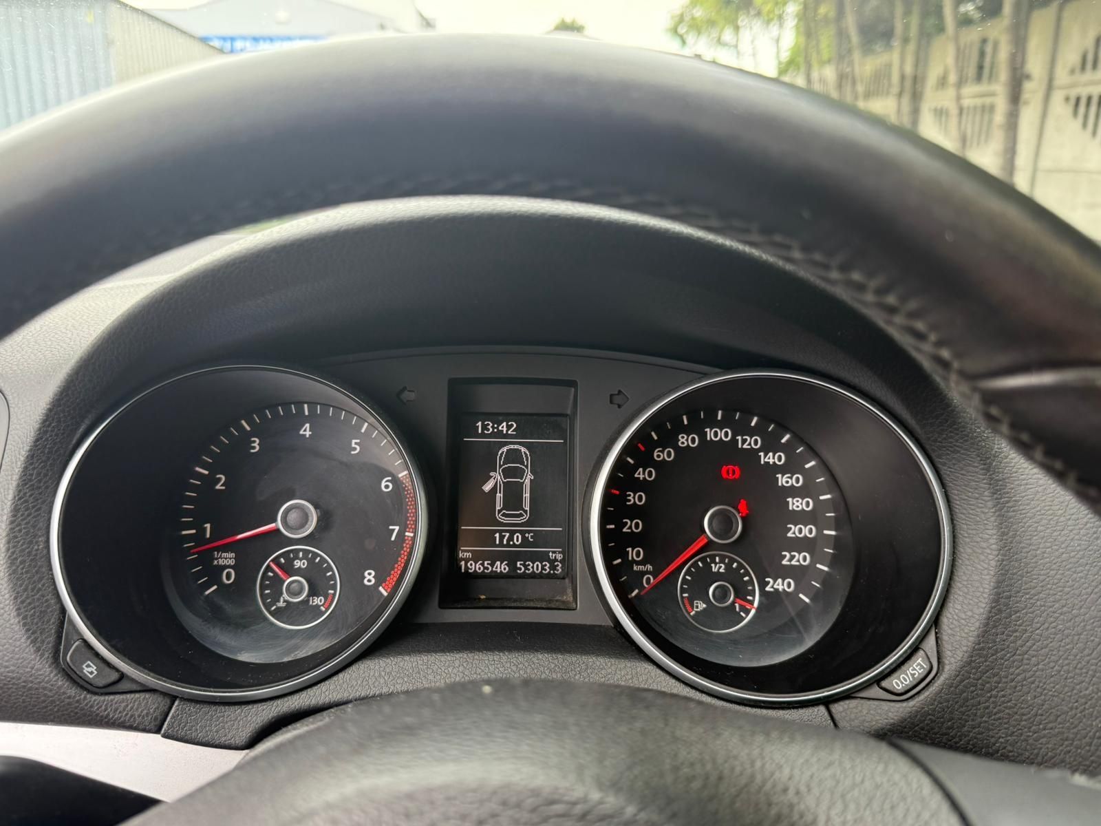 Volkswagen Golf 1,4  2010  Krajowy  Super Stan  Doinwestowany