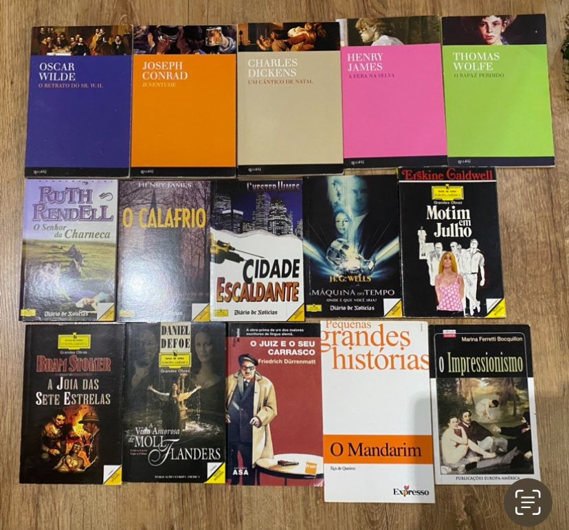 Mega Lote de cerca de 800 artigos: Livros, Revistas, DVD, Vinis