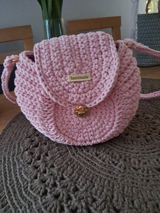 Torebka oreo robiona na szydełku