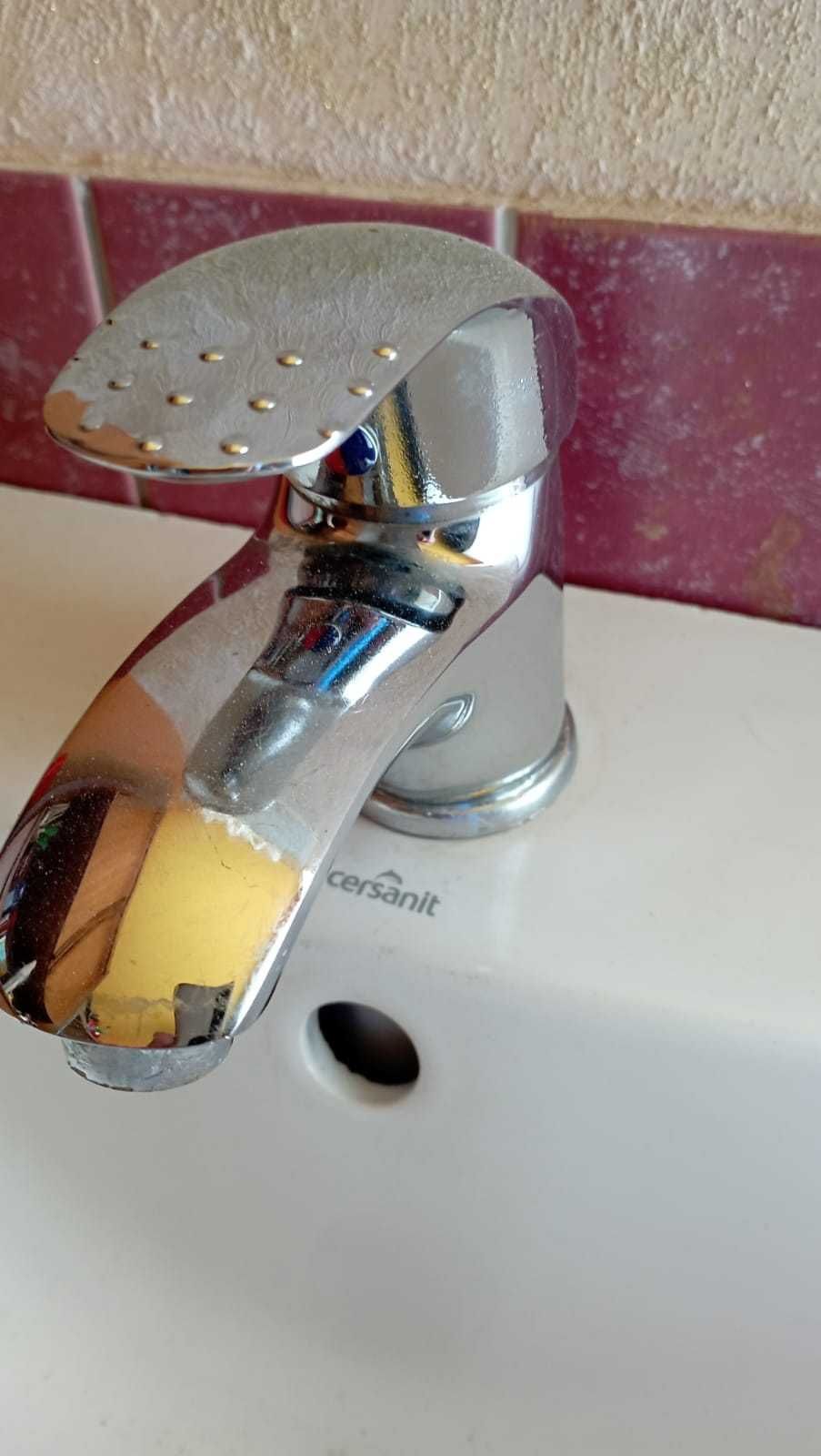 Umywalka z szafką Cersanit