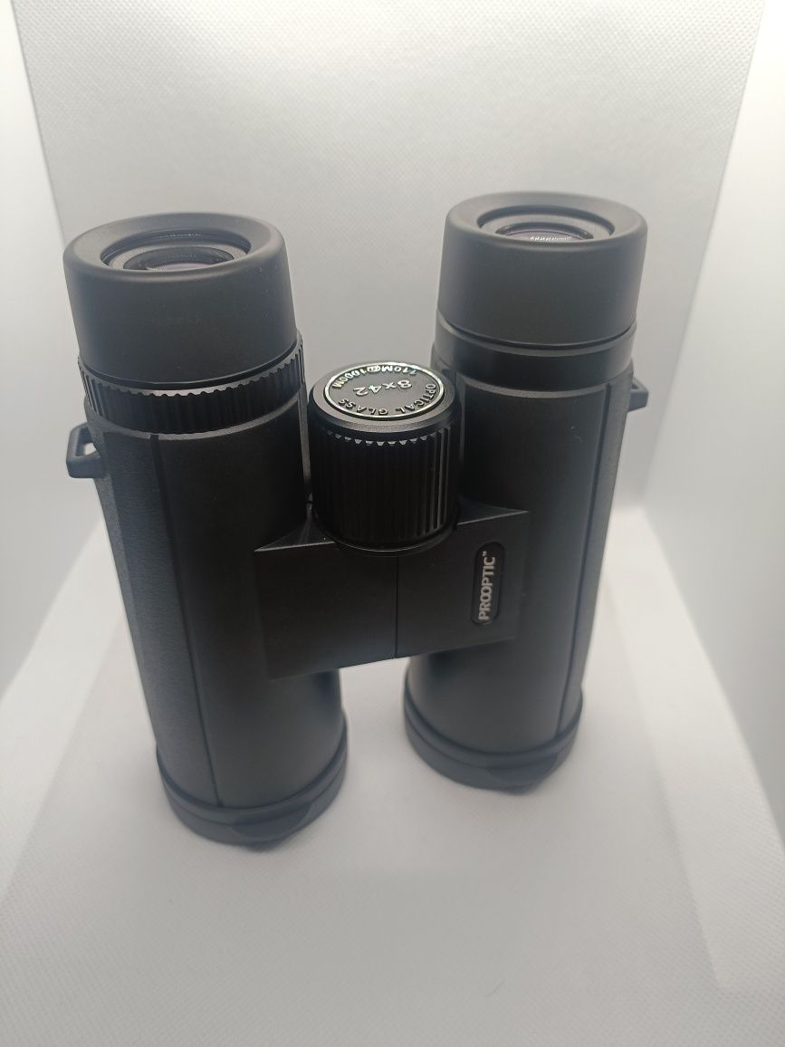 Lornetka turystyczna 8x42 - nowa w folii - Tanio!