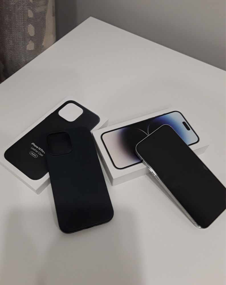 Iphone 14 Pro Max 128Gb / com capa de pele oficial