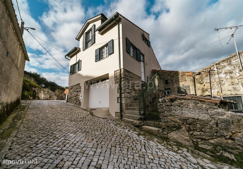 Moradia T7 / Gouveia, Rio Torto e Lagarinhos