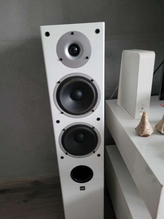 Wilson raptor 5, kolumna głośnikowa, dwie kolumny, biały kolor