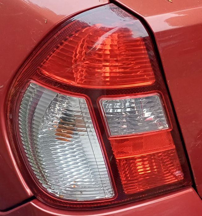 Lampa tylna lewa i prawa Renault Thalia