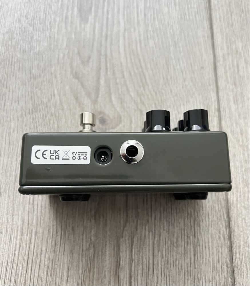 Преамп для бас гітари MXR M81