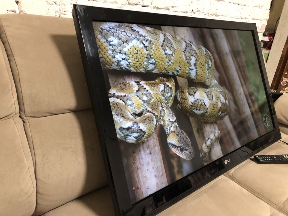 Телевізор LG 42 дюйма 42CS460